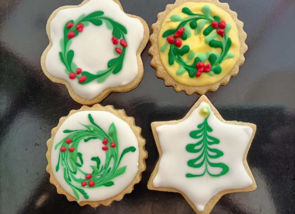 Homemade iced Christmas biscuits 